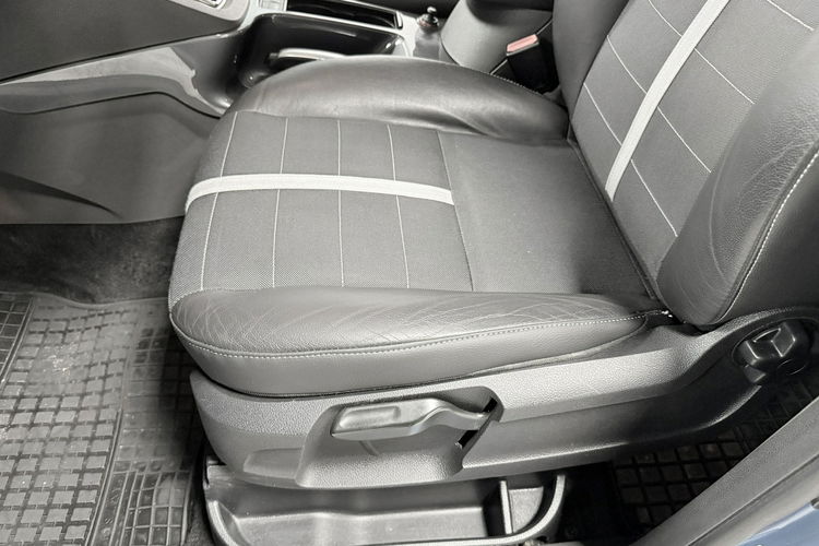 Ford Kuga 2.0 TDCi 136KM TITANIUM HiFi Klimatronic Alu Tempomat SUPER STAN zdjęcie 38