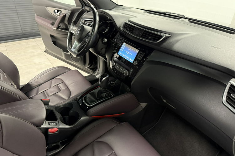 Nissan Qashqai 1.6 DCi 115KM TEKNA+ Lift Individual Panorama KeyLess Alu19 Navi BOSE zdjęcie 42