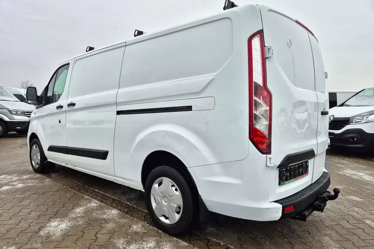 Ford Transit Custom Long 79900zł NETTO 2.0TdCi/170KM zdjęcie 9