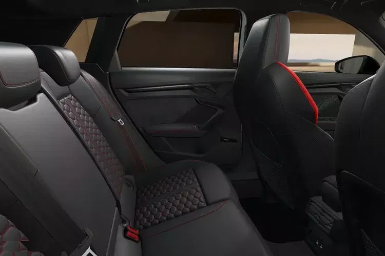 Audi RS3 zdjęcie 12