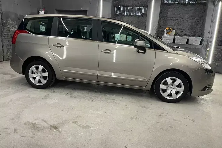 Peugeot 5008 zdjęcie 4