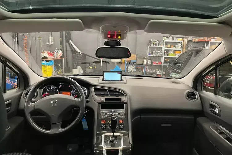 Peugeot 5008 zdjęcie 8