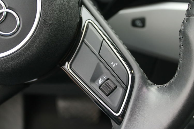 Audi A4 S-Tronic Gwarancja Nawigacja F-vat Salon Polska zdjęcie 19
