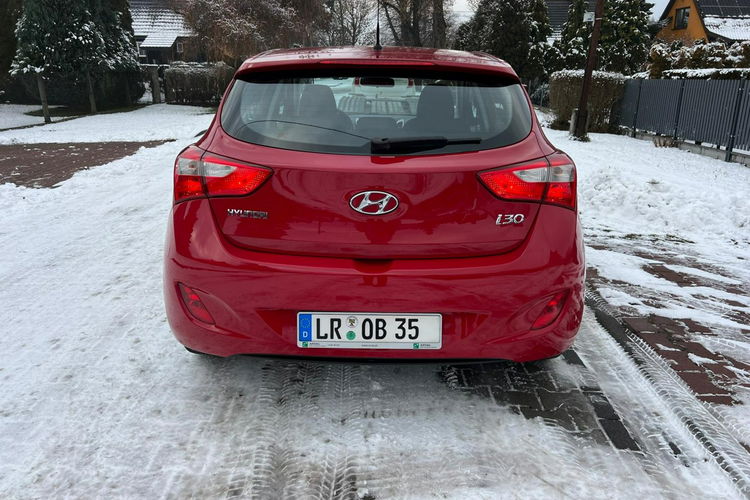 Hyundai i30 Klimatyzacja / 6 biegów / Komputer zdjęcie 22