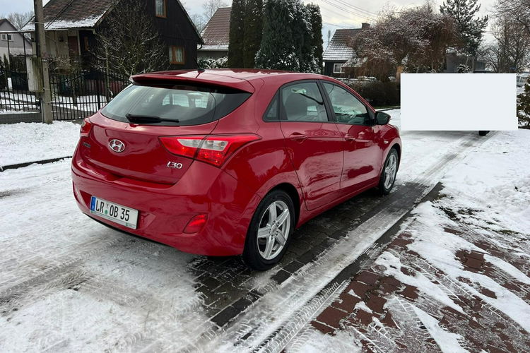 Hyundai i30 Klimatyzacja / 6 biegów / Komputer zdjęcie 4