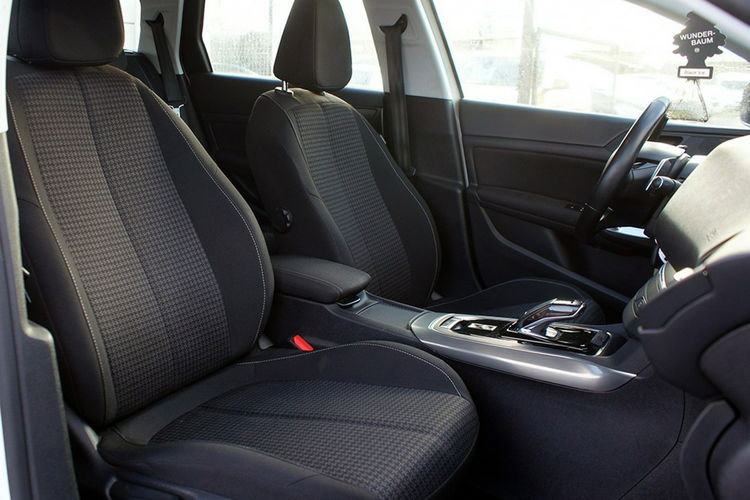 Peugeot 308 zdjęcie 12