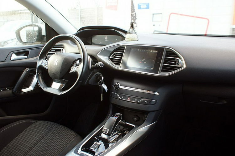 Peugeot 308 zdjęcie 13