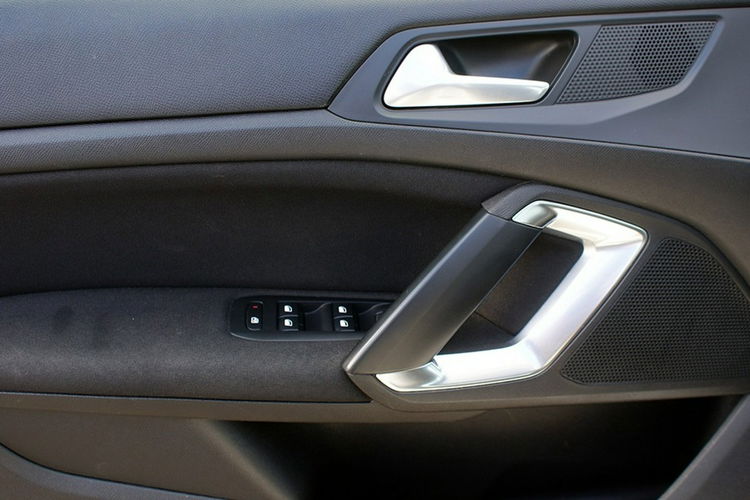 Peugeot 308 zdjęcie 24