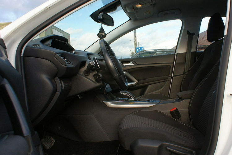 Peugeot 308 zdjęcie 8