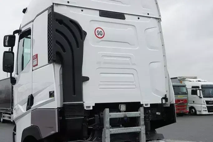 Renault / T 520 / ACC / EURO 6 / SSC / MEGA BDF / 7.82 M zdjęcie 39