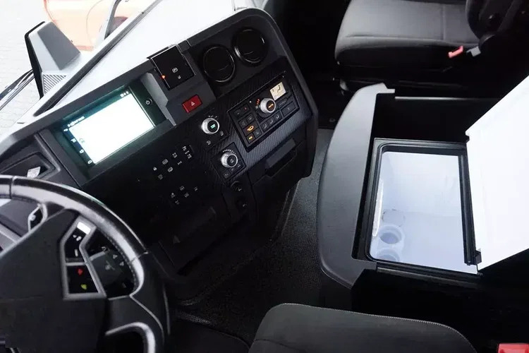 Renault / T 520 / ACC / EURO 6 / SSC / MEGA BDF / 7.82 M zdjęcie 9