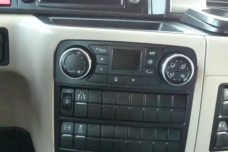 MAN TGM 18.290 / EURO 6 / KONTENER + WINDA / OTWIERANY BOK / zdjęcie 28