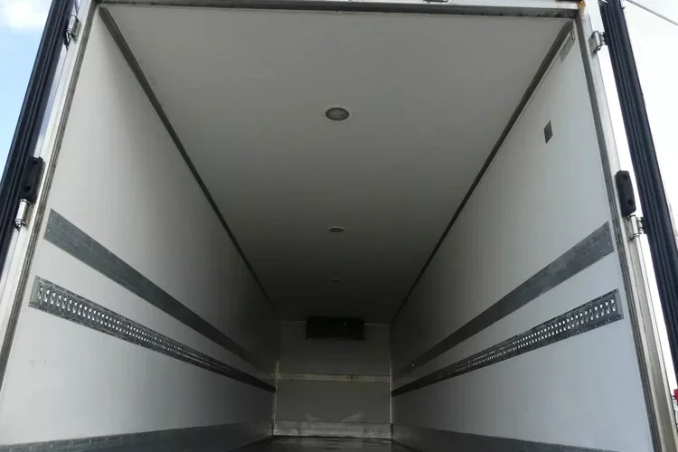 DAF CF 370 / 6x2 / CHŁODNIA 9.50 + WINDA / EURO 6 / zdjęcie 22