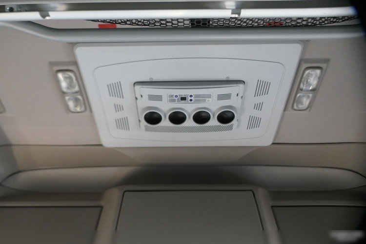 DAF XF 480 / 6x2 / FIRANKA - 8.2 m / + WINDA ZAŁADOWCZA / KLIMA POSTOJOWA / MOCNA PODŁOGA: SZYNA-DESKA / EURO 6 / OŚ PODNOSZONA zdjęcie 39