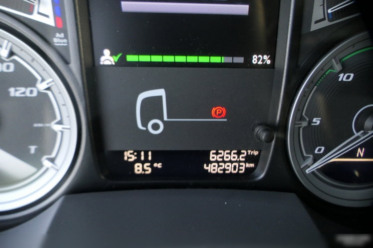 DAF XF 480 / 6x2 / FIRANKA - 8.2 m / + WINDA ZAŁADOWCZA / KLIMA POSTOJOWA / MOCNA PODŁOGA: SZYNA-DESKA / EURO 6 / OŚ PODNOSZONA zdjęcie 43