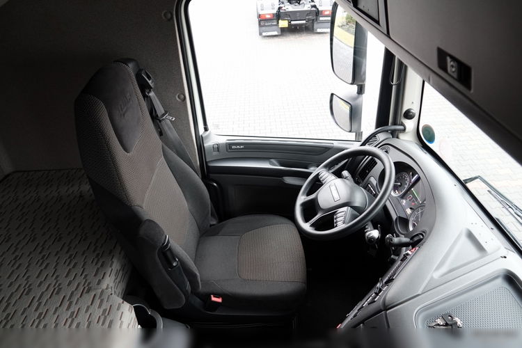 DAF XF 460 / SPACE CAB / RETARDER / MAŁY PRZEBIEG / OPONY 100% / SPROWADZONY / PO KONTRAKCIE SERWISOWYM  zdjęcie 27