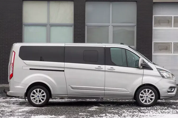 Ford tourneo-custom zdjęcie 3