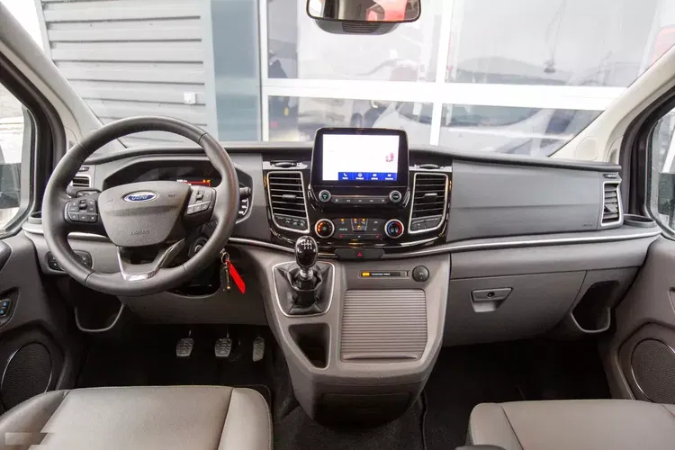 Ford tourneo-custom zdjęcie 8