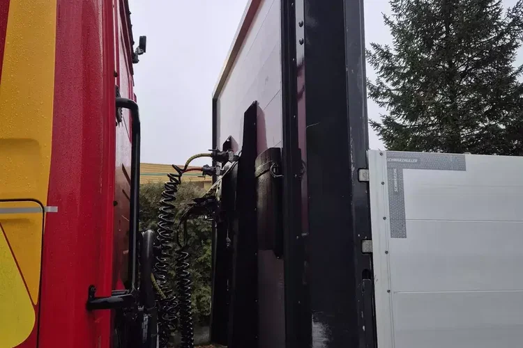 Schwarzmuller Burtowa zdjęcie 18