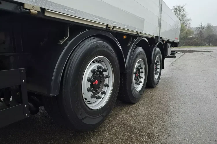 Schwarzmuller Burtowa zdjęcie 9