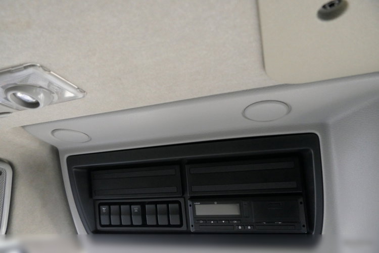 Renault LANDER 410 / 6x4 / WYWROTKA / HYDROBURTA / BORDMATIC / MANUAL / SPROWADZONA zdjęcie 37