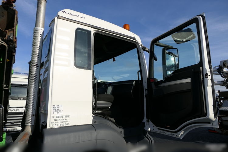 MAN TGS 35.360 / 8x2 / LAWETA 7.7 M + HDS FASSI 230 XP / OŚ PODNOSZONA / 4 OSIOWY / NAJAZDY HYDRAULICZNE / WCIĄGARKA  zdjęcie 39