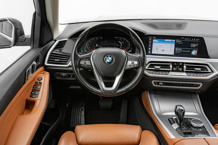 BMW X5 xDrive40i Podgrz.f Ambient Szklany dach Kamera 360 Salon PL VAT23% zdjęcie 17