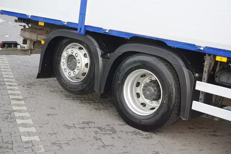 Mercedes ACTROS / 2543 / ACC / E 6 / PEŁNY ADR / SKRZYNIOWY / ZAWIESIE POD WÓZEK zdjęcie 31