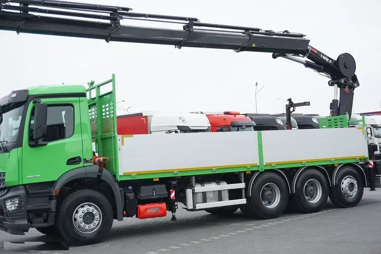 Mercedes AROCS / 3240 / 8 X 4 / TRIDEM / SKRZYNIOWY + HDS / HIAB 262 E – 7 / WYS. 19 M zdjęcie 14