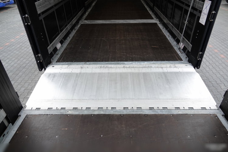 Volvo FM 380 / ZESTAW TANDEM / 120 M3 / PRZEJAZDOWY / KLIMA POSTOJOWA / PO ZŁOTYM KONTRAKCIE SERWISOWYM / NOWY MODEL  zdjęcie 31