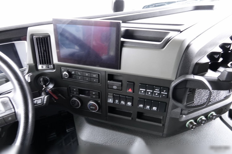 Volvo FM 380 / ZESTAW TANDEM / 120 M3 / PRZEJAZDOWY / KLIMA POSTOJOWA / PO ZŁOTYM KONTRAKCIE SERWISOWYM / NOWY MODEL  zdjęcie 51