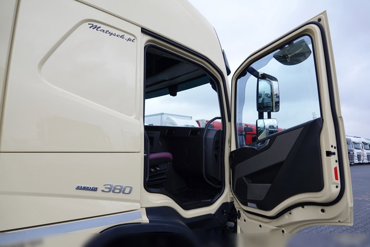 Volvo FM 380 / ZESTAW TANDEM / 120 M3 / PRZEJAZDOWY / KLIMA POSTOJOWA / PO ZŁOTYM KONTRAKCIE SERWISOWYM / NOWY MODEL  zdjęcie 57