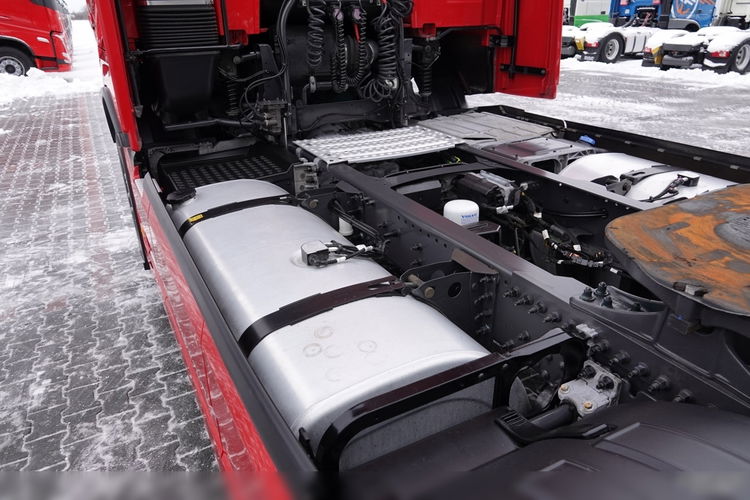 Volvo FH 500 / I-SAVE / XXL / KLIMA POSTOJOWA / NOWY MODEL / OPONY 100 % / PO ZŁOTYM KONTRAKCIE SERWISOWYM zdjęcie 14