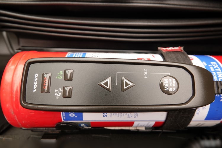 Volvo FH 500 / I-SAVE / XXL / KLIMA POSTOJOWA / NOWY MODEL / OPONY 100 % / PO ZŁOTYM KONTRAKCIE SERWISOWYM zdjęcie 28