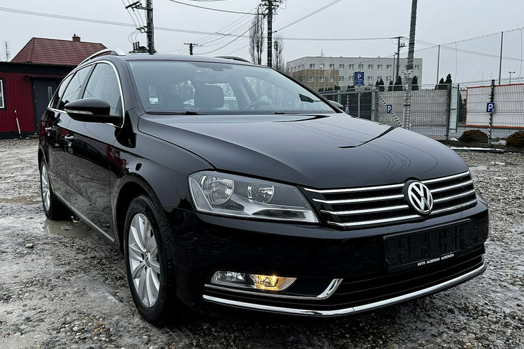 Volkswagen Passat Panorama Skóry Navi Gwarancja zdjęcie 2