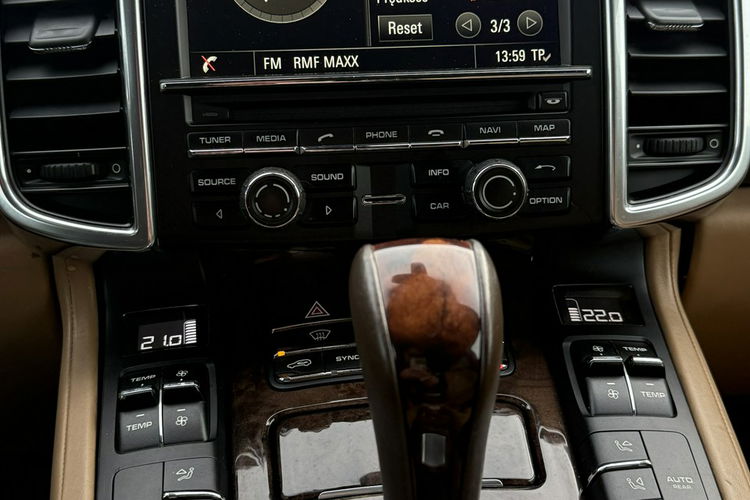 Porsche Cayenne GTS 3.6 GTS 440 Km 39 Tyś przebieg Stan BDB Gwarancja zdjęcie 33