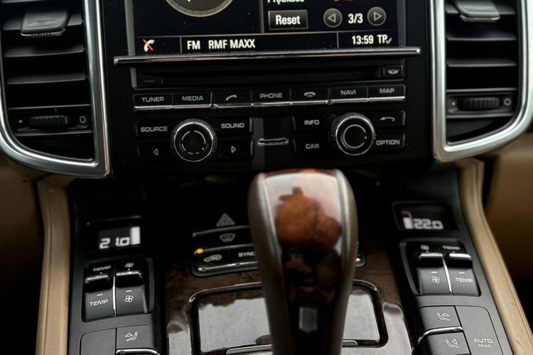 Porsche Cayenne GTS 3.6 GTS 440 Km 39 Tyś przebieg Stan BDB Gwarancja zdjęcie 36