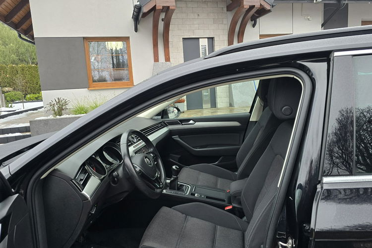 Volkswagen Passat 1.6 TDi 120KM Comfortline / I-właściciel / zdjęcie 5