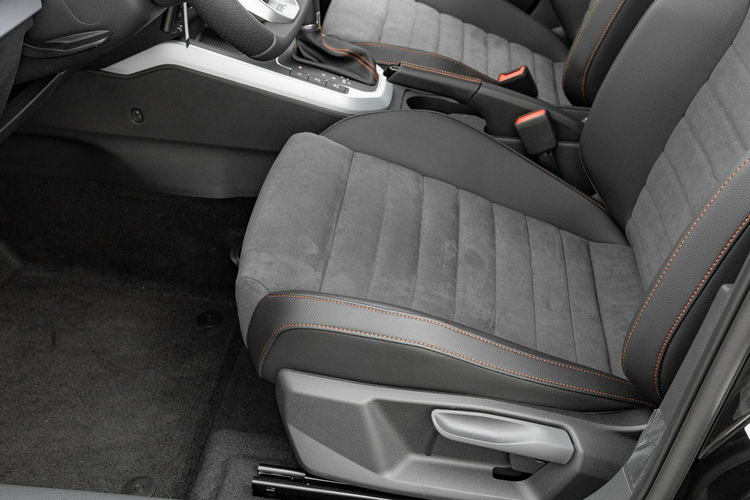 Seat Arona FR 1.0 TSI 115KM DSG Podgrz.f K.cofania LED Salon PL VAT 23% zdjęcie 14