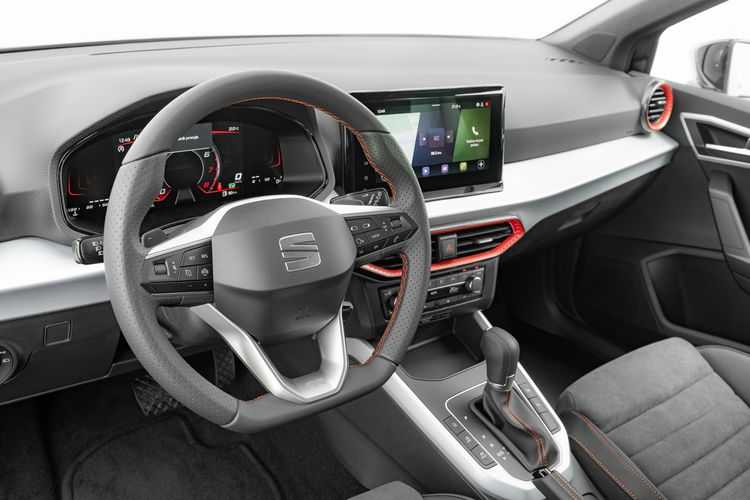 Seat Arona FR 1.0 TSI 115KM DSG Podgrz.f K.cofania LED Salon PL VAT 23% zdjęcie 6