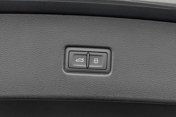 Audi Q5 Sportback S line 40 TFSI quattro Podgrz.f K.cofania Pneumatyka Salon PL VAT 23% zdjęcie 32