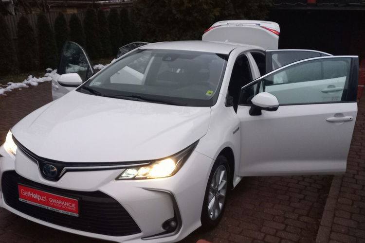 Toyota Corolla Comfort e-CVT 1.8 Hybryda Pełna historia serwisowa ASO FV23% zdjęcie 33