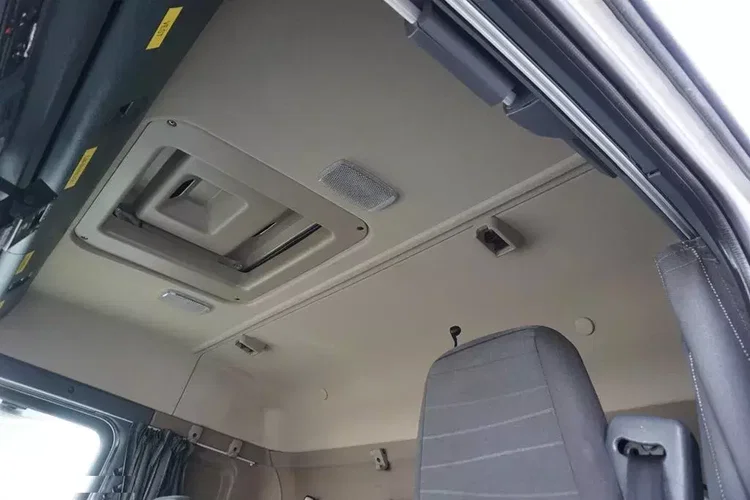 Scania / P 410 / EURO 6 / CHŁODNIA + WINDA / 23 PALETY / OŚ SKRĘTNA zdjęcie 17