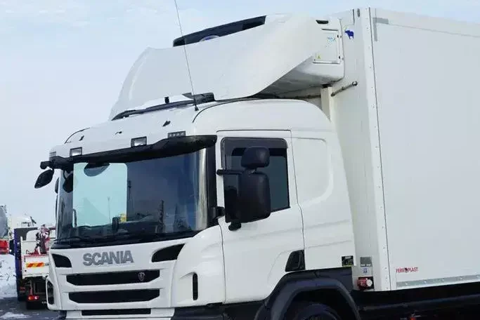 Scania / P 410 / EURO 6 / CHŁODNIA + WINDA / 23 PALETY / OŚ SKRĘTNA zdjęcie 21