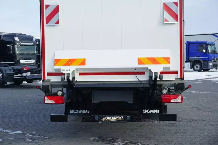 Scania / P 410 / EURO 6 / CHŁODNIA + WINDA / 23 PALETY / OŚ SKRĘTNA zdjęcie 35