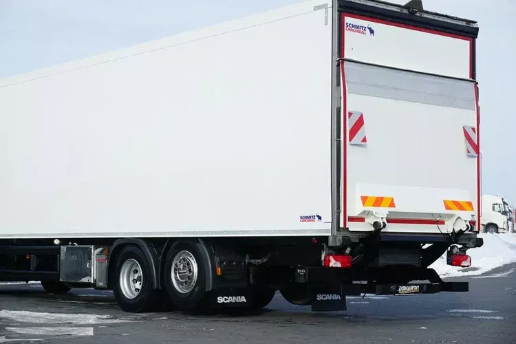 Scania / P 410 / EURO 6 / CHŁODNIA + WINDA / 23 PALETY / OŚ SKRĘTNA zdjęcie 36