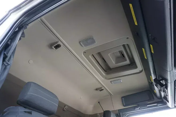 Scania / P 410 / EURO 6 / CHŁODNIA + WINDA / 23 PALETY / OŚ SKRĘTNA zdjęcie 39