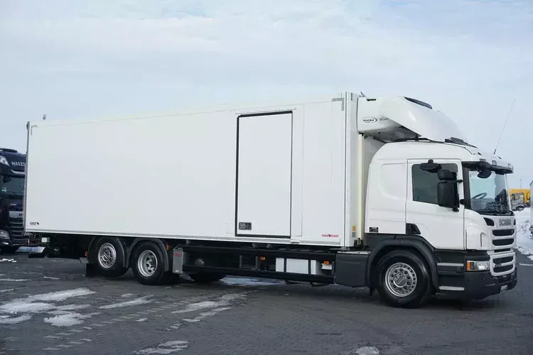 Scania / P 410 / EURO 6 / CHŁODNIA + WINDA / 23 PALETY / OŚ SKRĘTNA zdjęcie 4