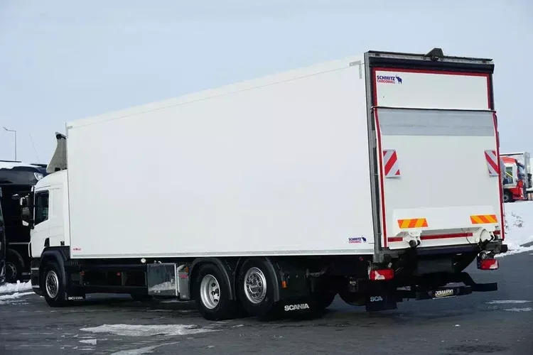 Scania / P 410 / EURO 6 / CHŁODNIA + WINDA / 23 PALETY / OŚ SKRĘTNA zdjęcie 6