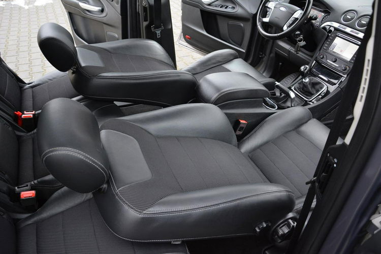 Ford Galaxy Drugie koła Titanium Bi-xenon Navi Kamera Skóry Aso do końca zdjęcie 19